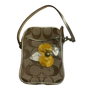 Authentic Coach Brown Tan Signature C Wristlet with Flower.
